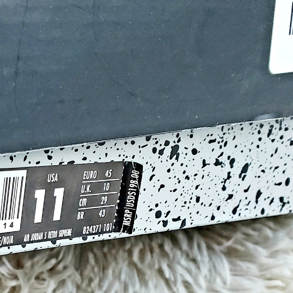 Jordan 5 White Retro Supreme's - Picture 10 of 10